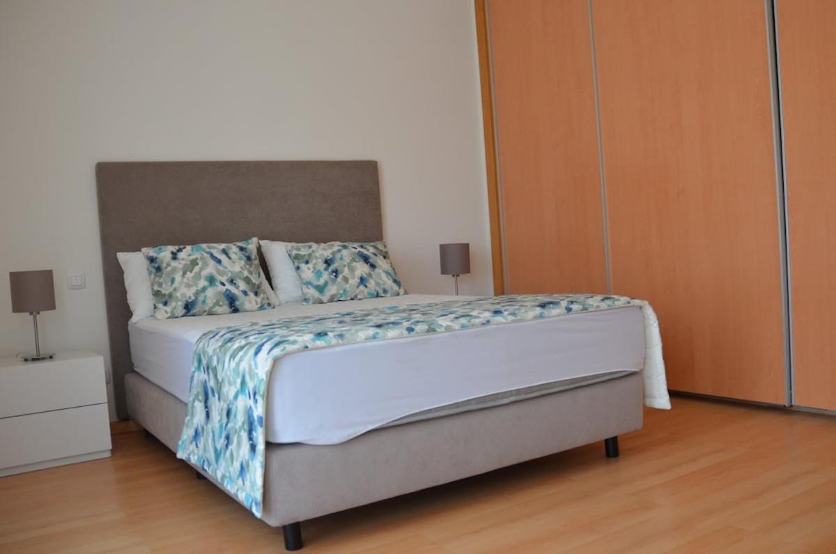 Algarve T2 Apartment With Pool And Balcony In Olhão מראה חיצוני תמונה